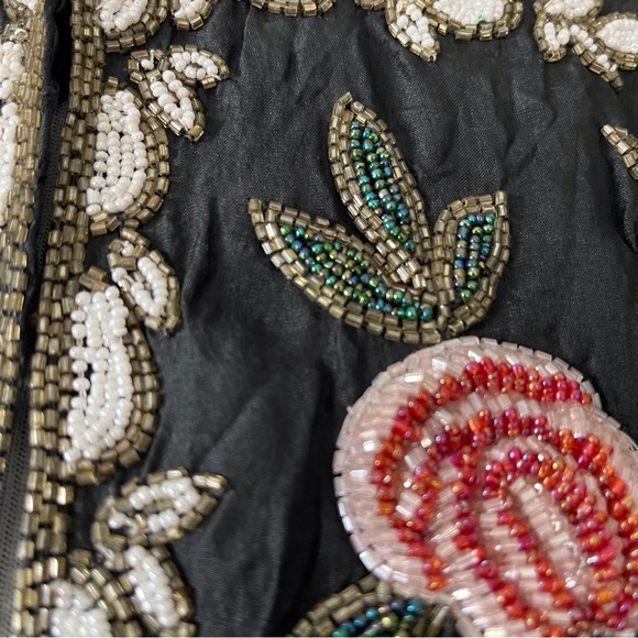 Vintage 100% silk heavily beaded rose jacket hook eye closure fully lined Size M - Picture 15 of 16